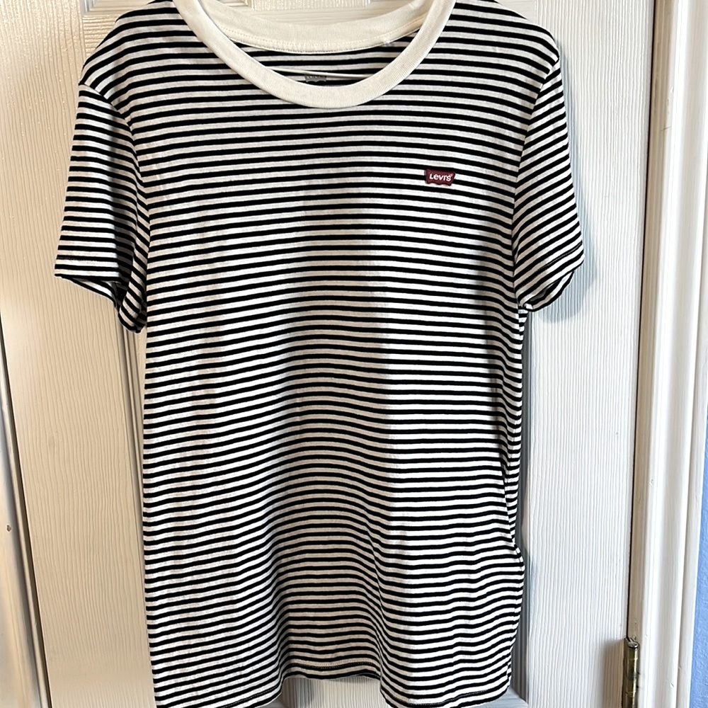 Levis black and white striped top